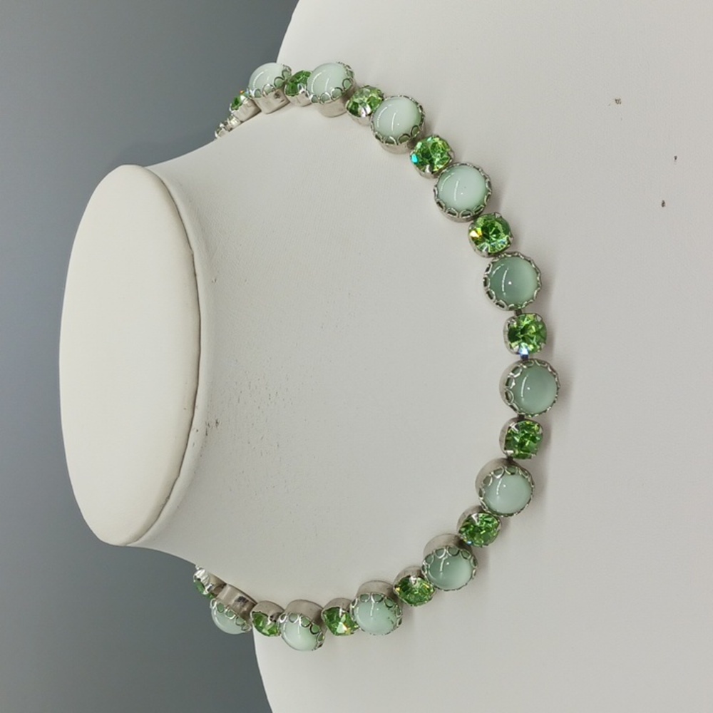 Vintage 💚 Green Necklace